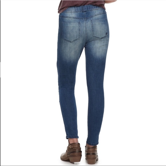 NWT Juniors’ Indigo Rein Mid-Rise Pull-On Jeggings - Picture 2 of 14